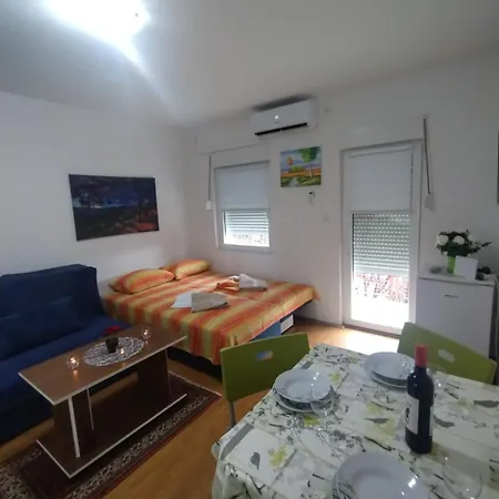 Apartament Martin 1 - Park Cuka 2 *